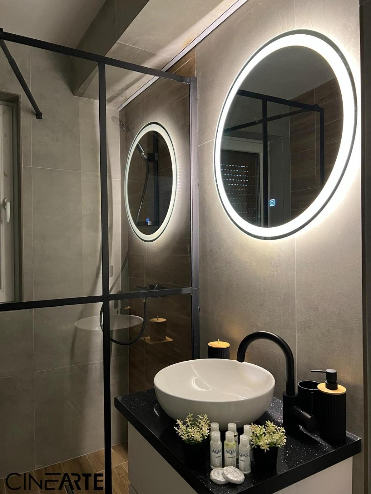 Cinearte Residence Caransebes Ngoại thất bức ảnh