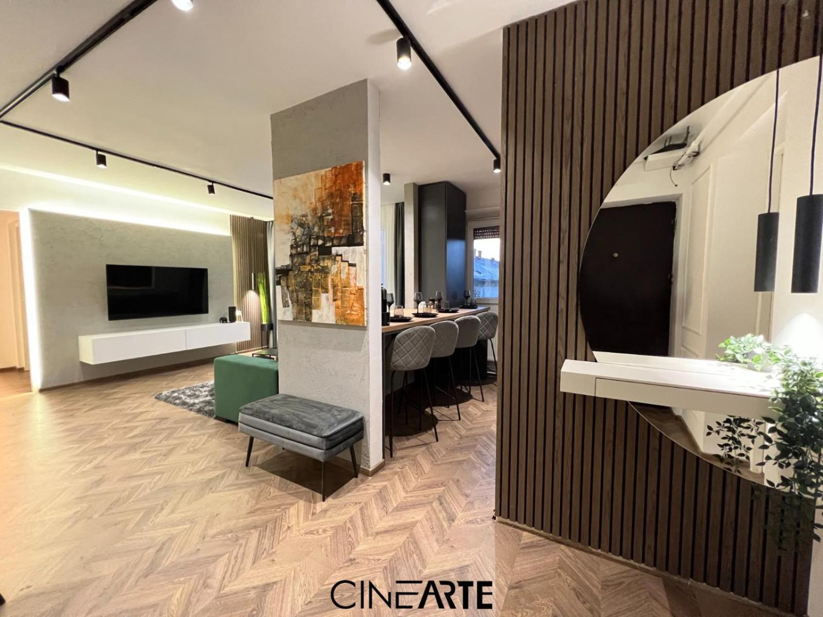 Cinearte Residence Caransebes Ngoại thất bức ảnh