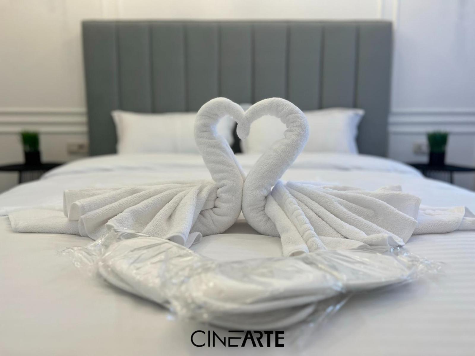 Cinearte Residence Caransebes Ngoại thất bức ảnh