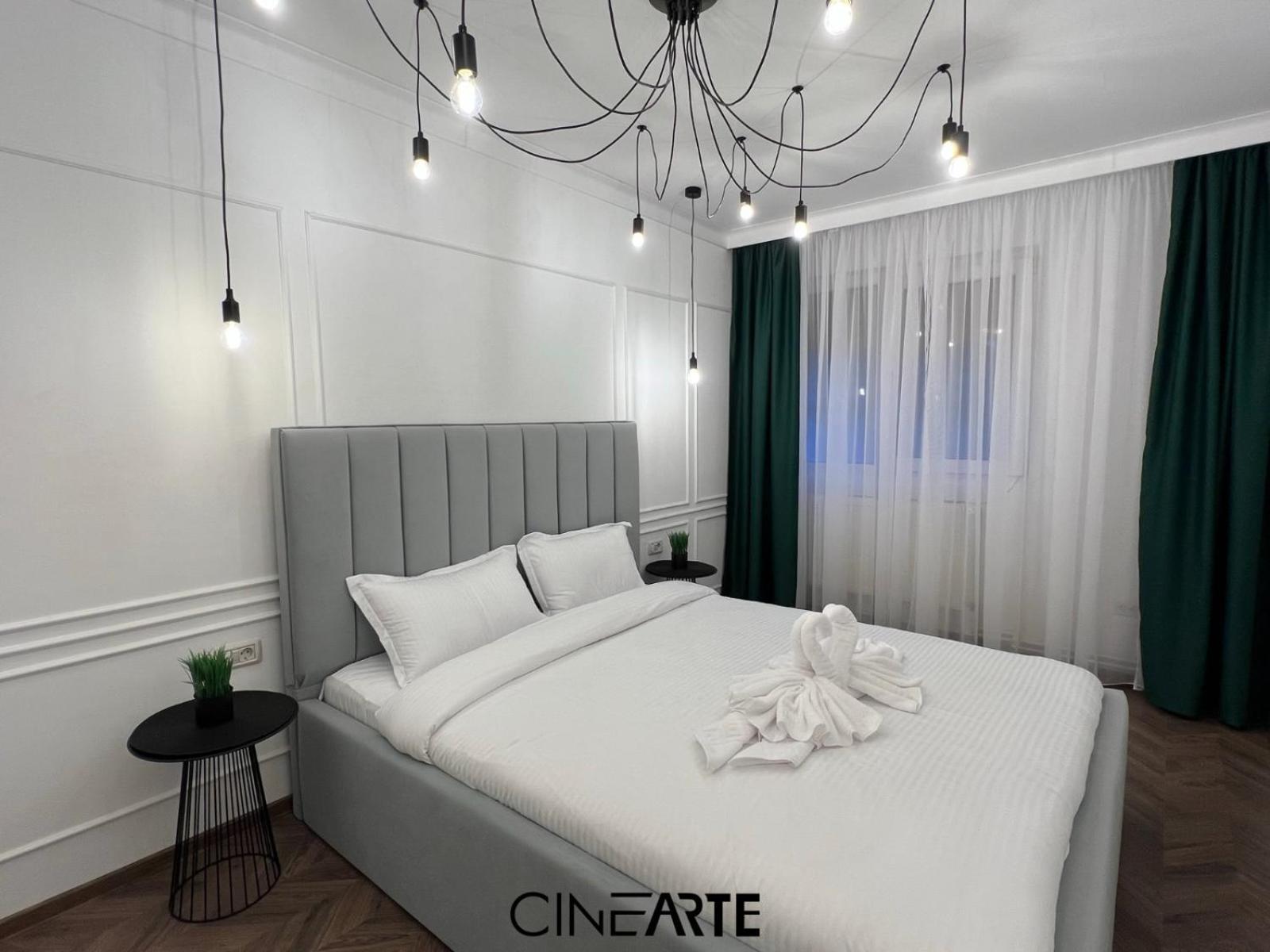 Cinearte Residence Caransebes Ngoại thất bức ảnh